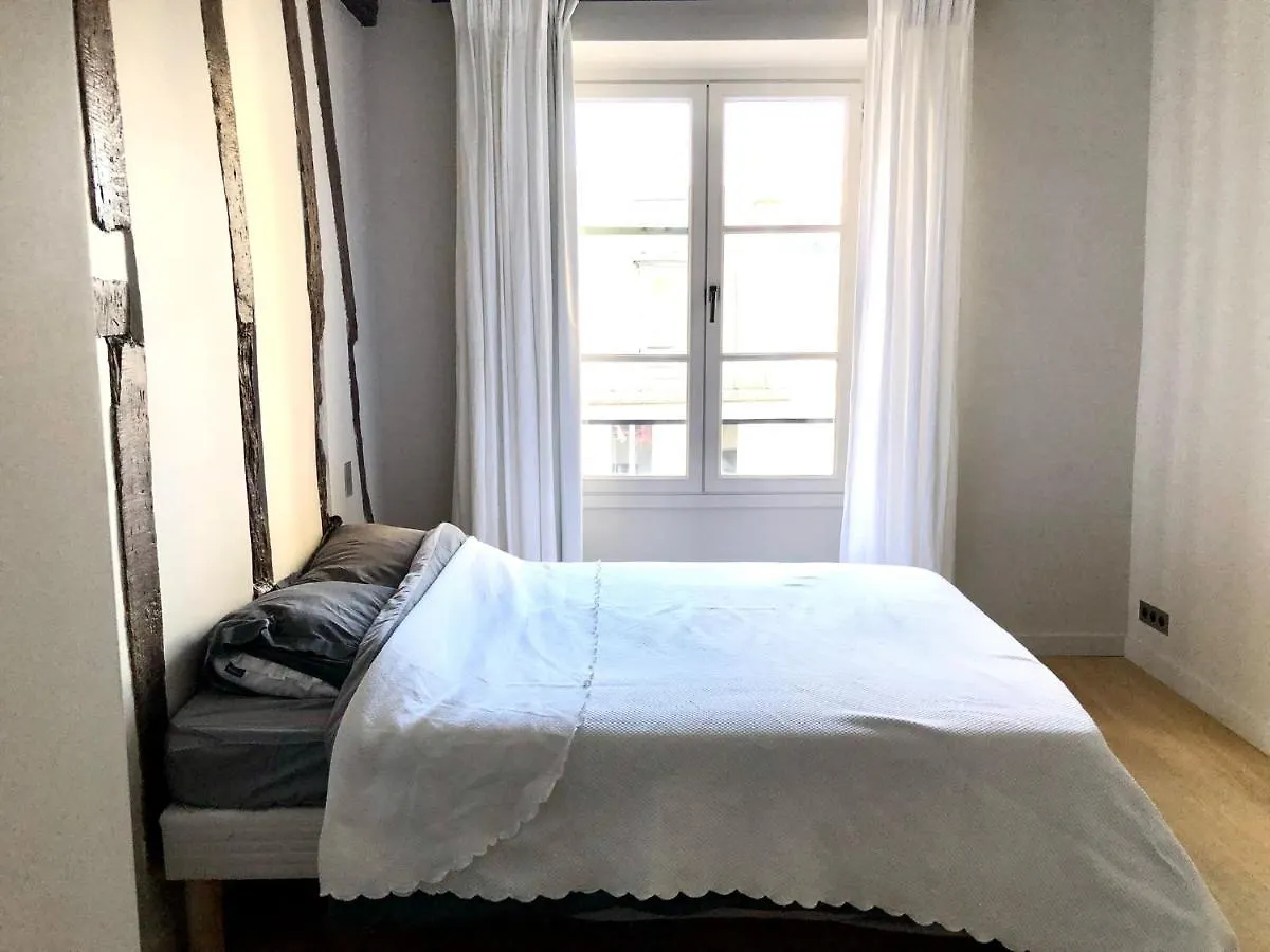 Apartment Saint-Germain Des Pres Paris Frankrike